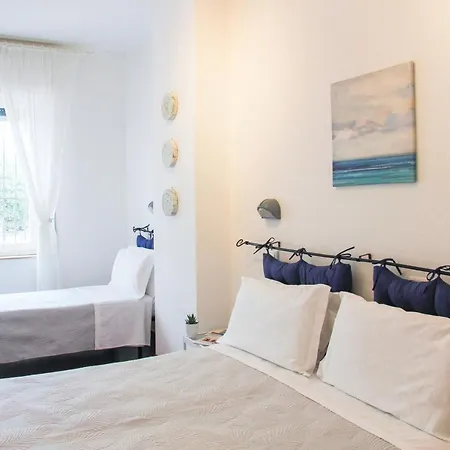 Отель Premuda 3*